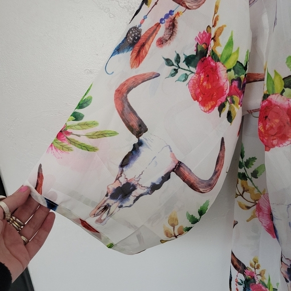 White Chiffon Kimono Oversized S/M Colorful Floral Boho Bull Skull Western Girly - Picture 4 of 7
